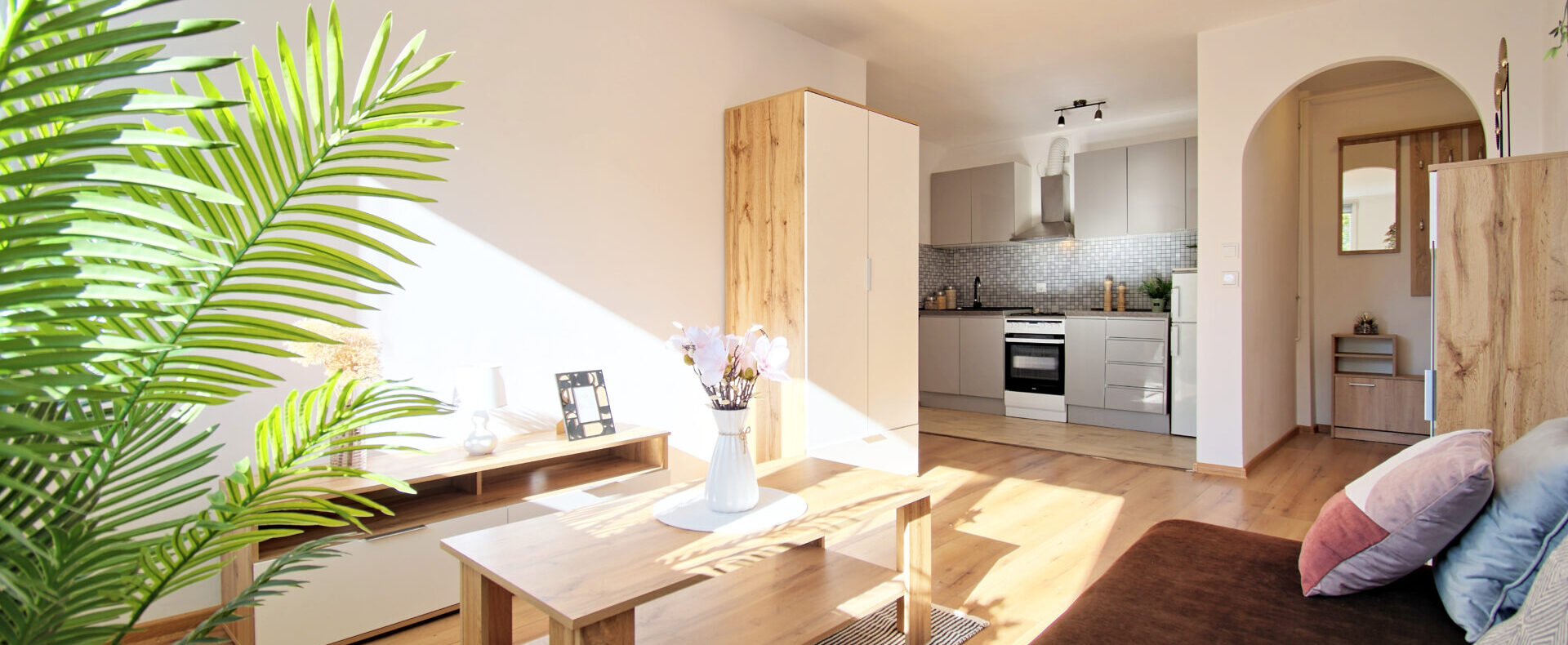 sprzedaz-zielona-gora-stefana-wyszynskiego-7-salon-2