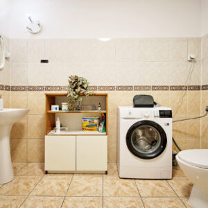 sprzedaz-zielona-gora-stary-kisielin-dojazdowa-48-lazienka-1